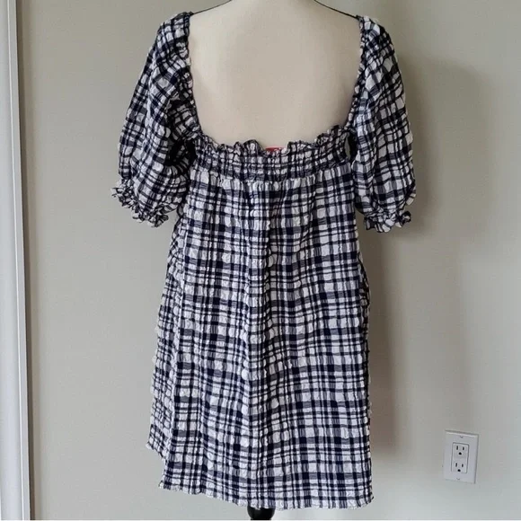 Solid & Striped Navy & White Plaid Seer Sucker Dress with Side Pockets - Picture 3 of 6